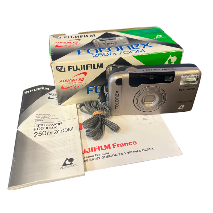 Fotonex 250ix Zoom APS Zoom Point and Shoot Film Camera (In doos)