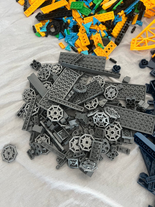 LEGO 3.5 KG Onderdelen van Icons – Lusachtbaan – 10303