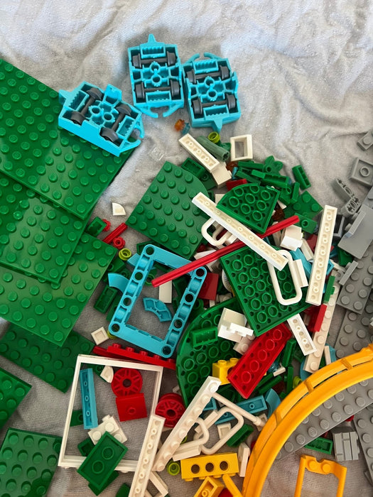 LEGO 3.5 KG Onderdelen van Icons – Lusachtbaan – 10303