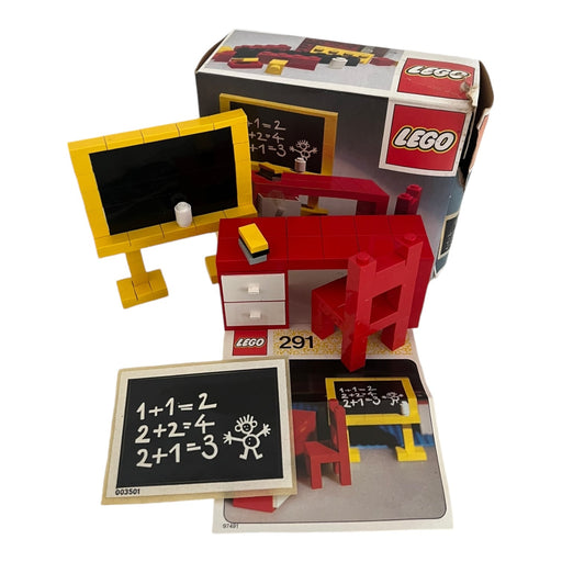 LEGO Blackboard and School Desk - 291 (Compleet in doos)